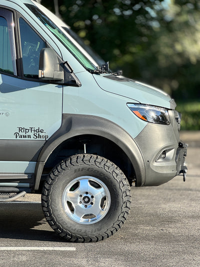 Desert Defender Fender Flares for Winnebago Sprinter Ekko 23b by Terrawagen