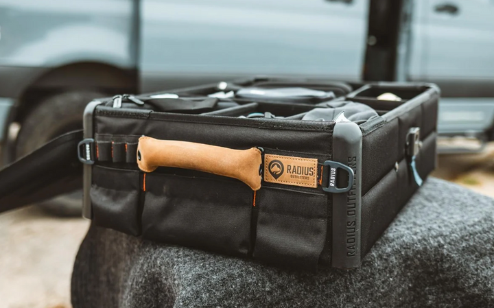 foror's crate of endless resist gear storage Box 3500 by Radius Outfitters Altersgruppe: Erwachsene Vegas Golden Knights Olive iPhone Hülle inkl. Adapterplatte (Handymodell):iPhone 15 Pro