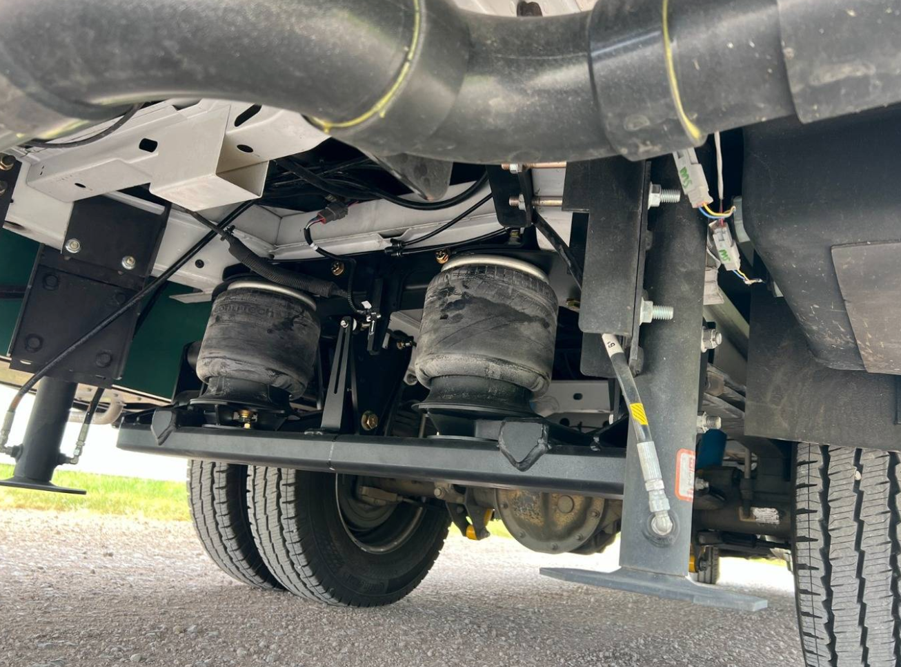 2014+ Mercedes-Benz Sprinter Van 3500 – DRW – 2-Stage Rear Air Suspension by Kelderman