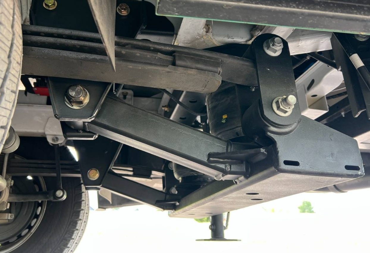 2014+ Mercedes-Benz Sprinter Van 3500 – DRW – 2-Stage Rear Air Suspension by Kelderman