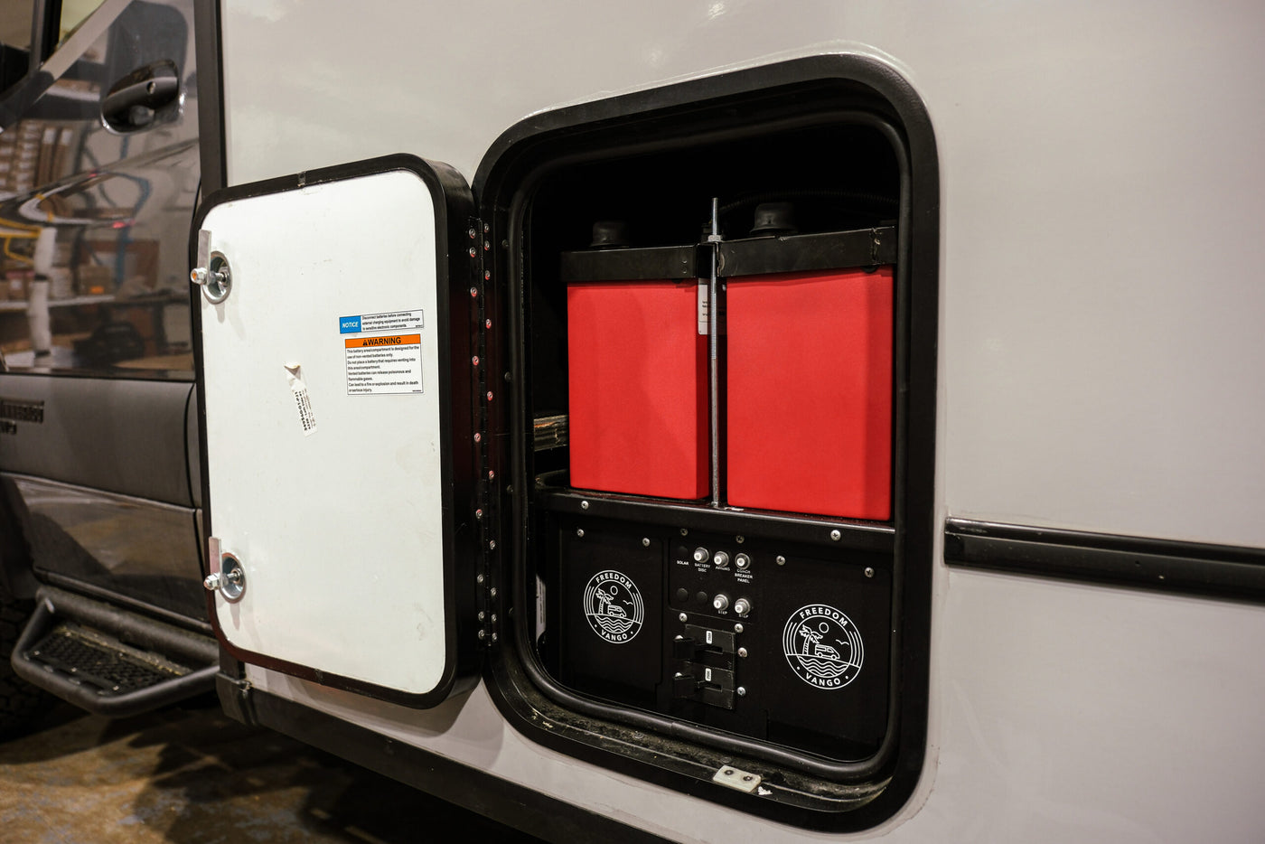 2nd battery installed in Sprinter Ekki