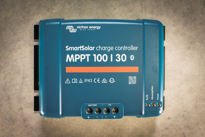 Smart Solar MPPT 100/30 by Victron Energy