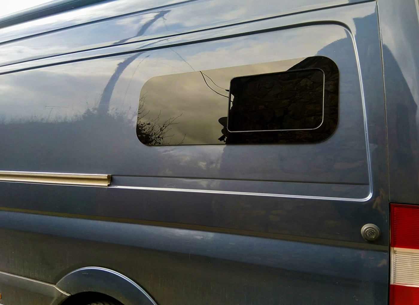 Van Bunk Half-Slider Window Driver Side 40" X 15" by AM Auto