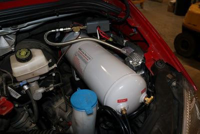 Van Compass 07-18 Mercedes Sprinter Air System Mount installed with Viar 2.0 gallon air tank.